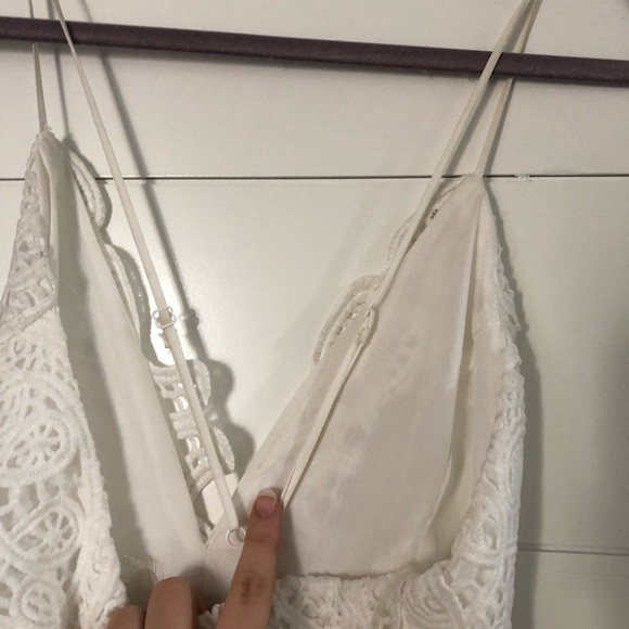 Eyelet midi dress - Picture 4 of 6